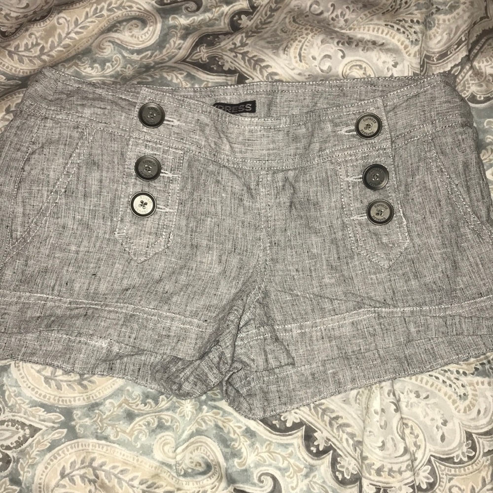Express gray button up shorts sz 2